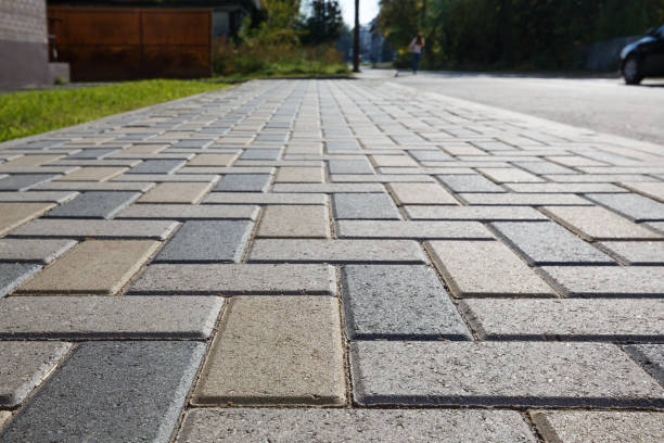 Best Driveway Pavers Contractor  in Warsaw, IL